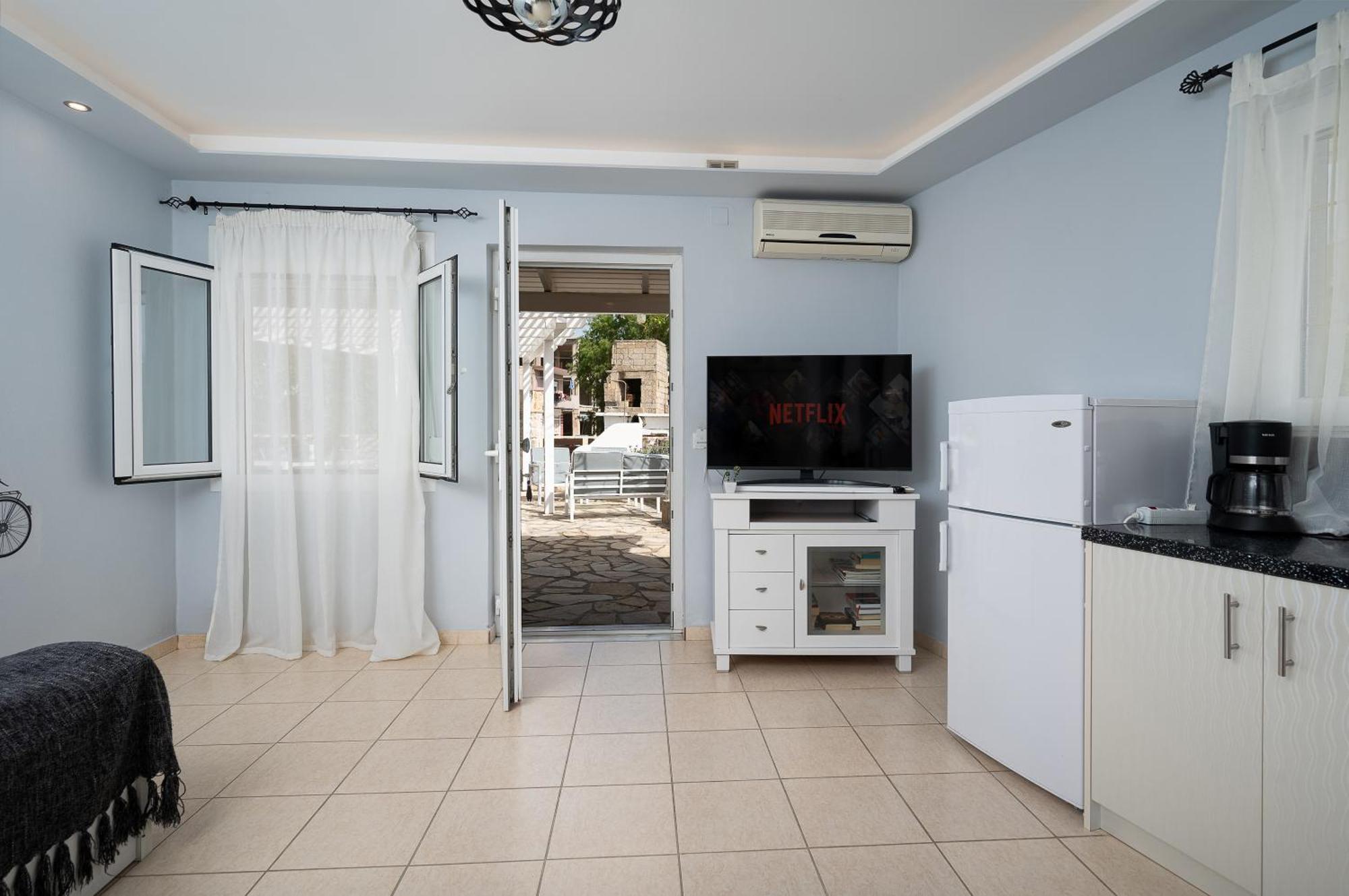 Milos Apartment Kalamaki  Esterno foto
